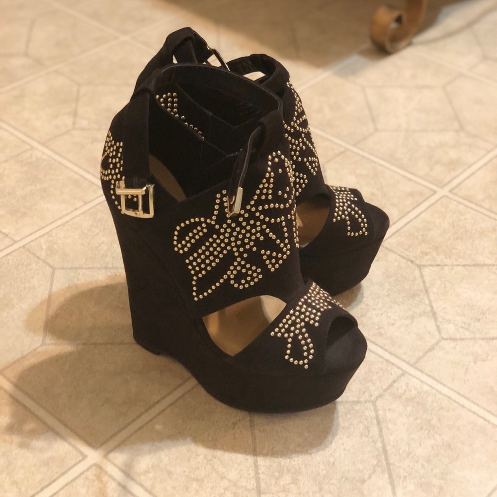 JustFab heels! Extremely high heel! Worn once!